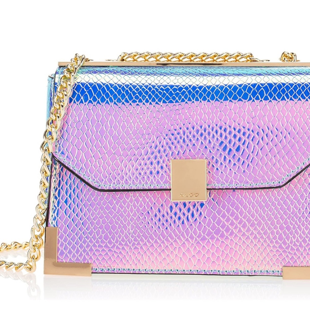 ‘Holographic’ handbag